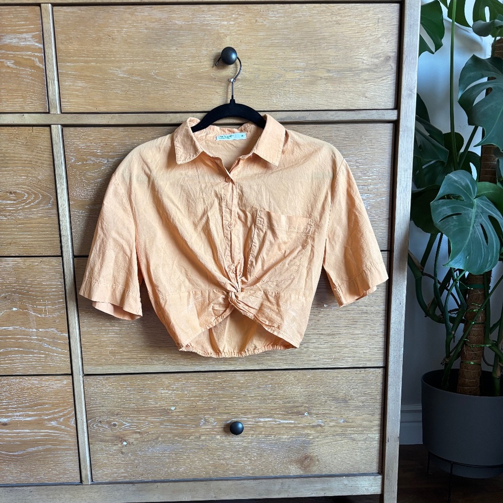 STATESIDE WOMEN'S POPLIN CROPPED TWIST SHIRT